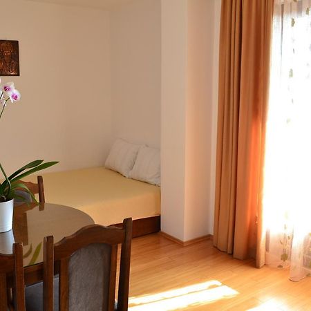 Apartment Matea Petrovac Bagian luar foto